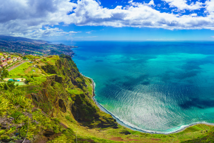 essencias-da-ilha-da-madeira-5-dias-partida-de-faro_0.jpg